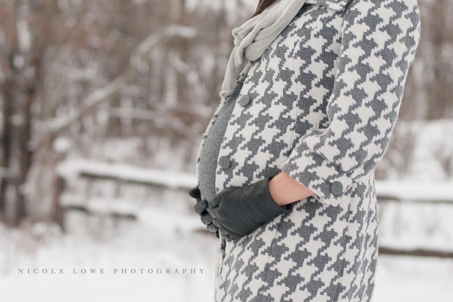 Camrose Maternity photographer